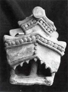 Fig.7 Pre-Hispanic model of a temple. Teeth line the upper portion of the doorway (mouth of the animal). Ecuador. Collection of the Museo Arqueológico del Banco Central.